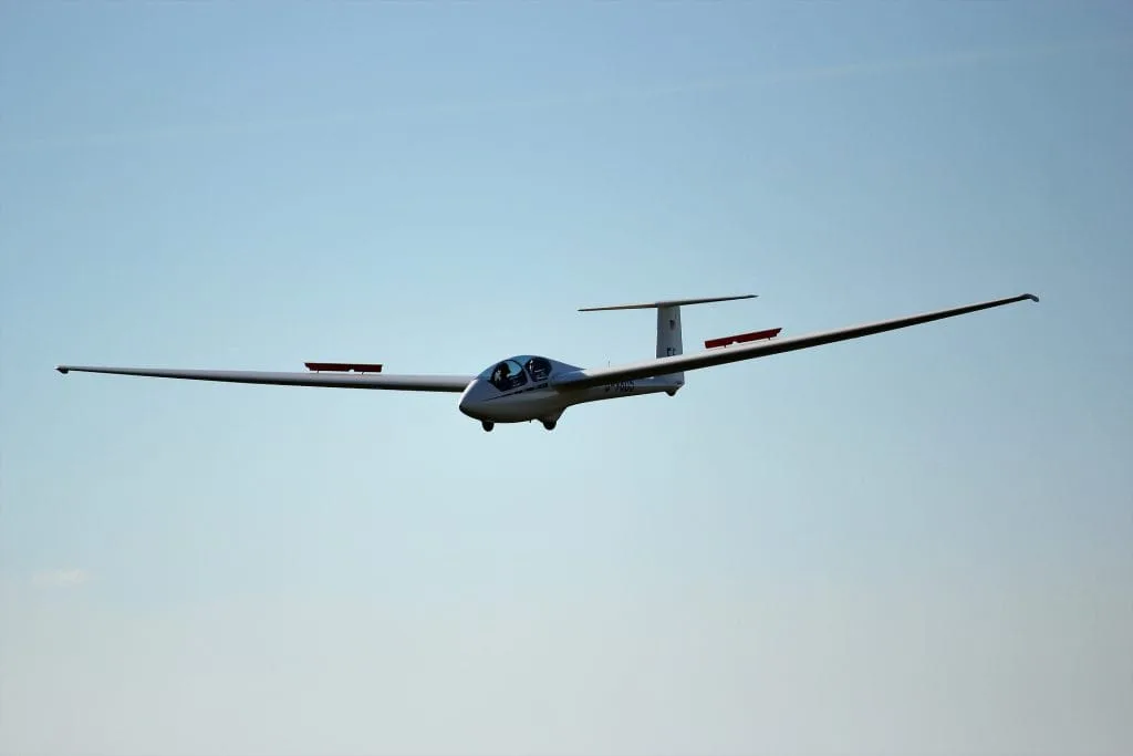 Gliding landing speed brakes