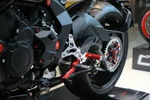 motor wheel chain close-up